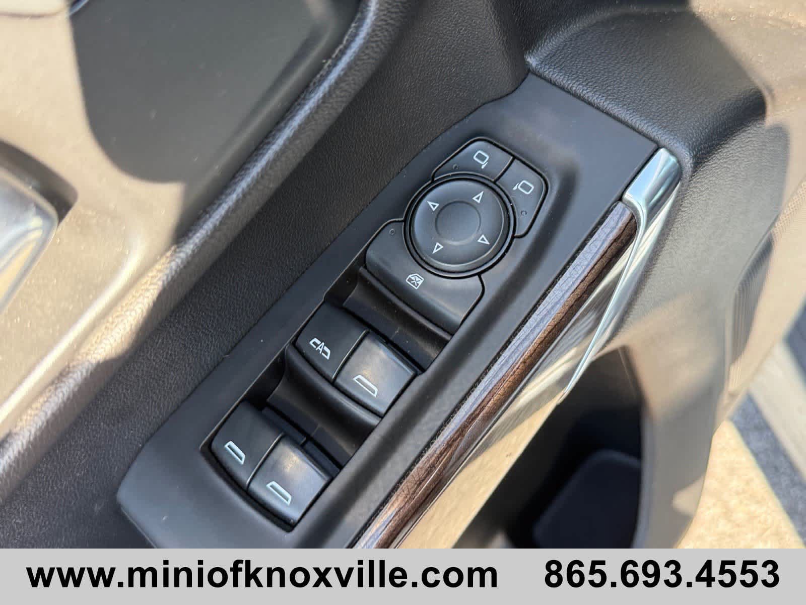 Used 2020 Chevrolet Silverado 1500 RST AWD/4WD image 17