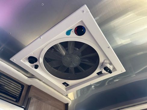 Used 2016 Mercedes-Benz Sprinter 3500 image 54