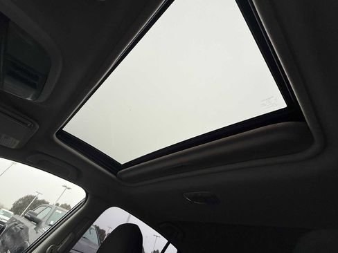 Certified 2021 Subaru Crosstrek 2.0i Premium w/ Moonroof Package image 17