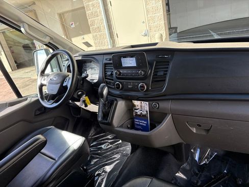 Certified 2022 Ford Transit 350 Medium Roof image 33