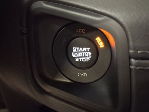 New 2024 Jeep Wrangler Sahara w/ Technology Group image 22