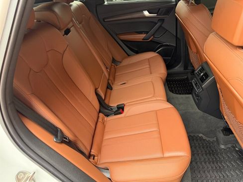 Used 2021 Audi Q5 e Prestige w/ Prestige Package image 15