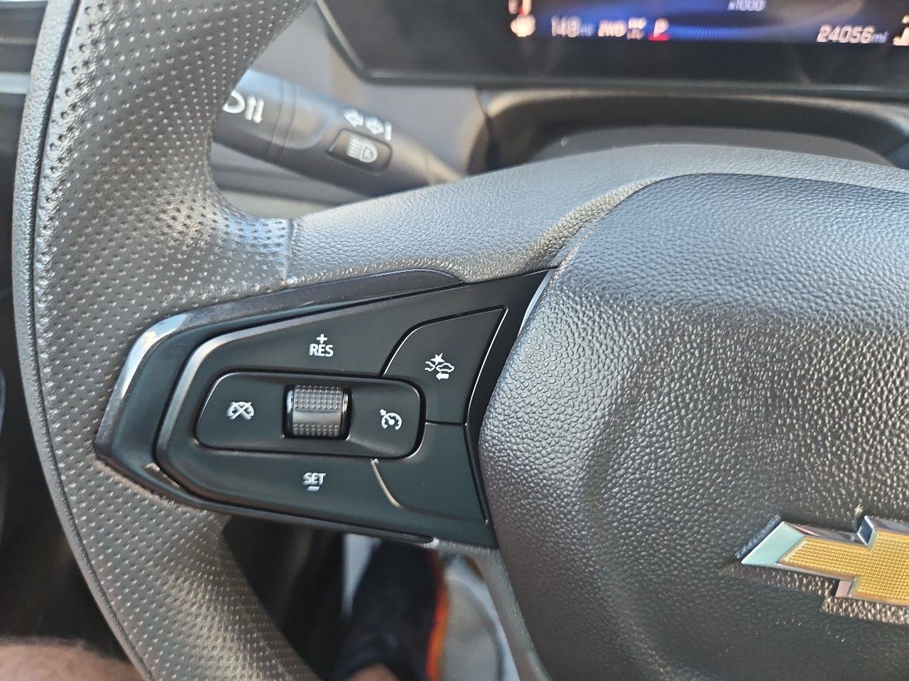 Used 2025 Chevrolet TrailBlazer LT w/ Driver Confidence Package AWD/4WD image 36