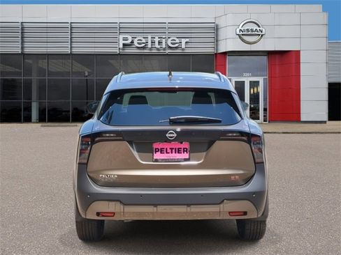 New 2025 Nissan Kicks SR image 4