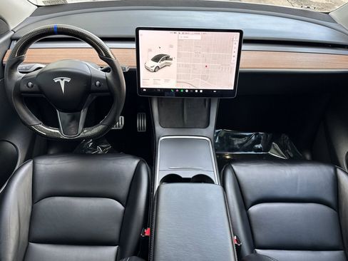 Used 2022 Tesla Model Y Performance image 13