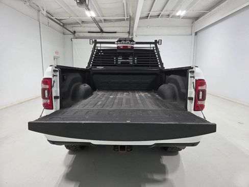 Used 2023 RAM 2500 Laramie AWD/4WD image 5