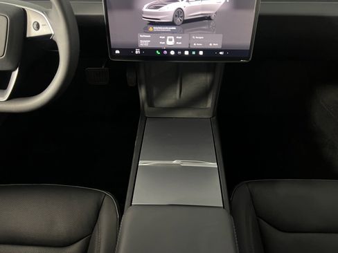 Used 2024 Tesla Model 3 Long Range image 16