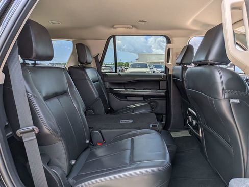 Used 2024 Ford Expedition XLT AWD/4WD image 30