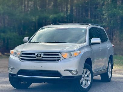 Used 2011 Toyota Highlander 4WD w/ Tech Pkg