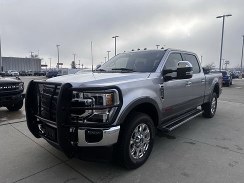 Used 2022 Ford F250 Lariat w/ Lariat Ultimate Package image 2