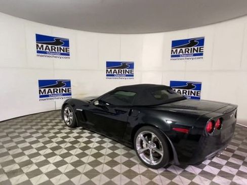 Used 2011 Chevrolet Corvette Grand Sport w/ Preferred Equipment Group RWD image 8
