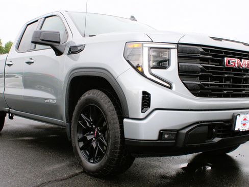 Used 2023 GMC Sierra 1500 Elevation AWD/4WD image 4
