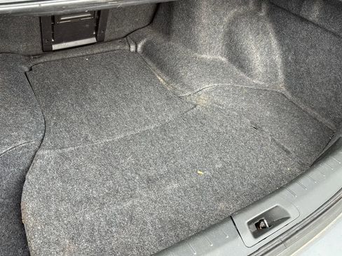 Used 2012 Honda Accord LX image 8