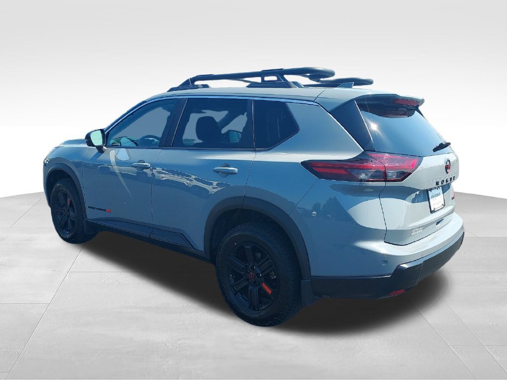 Used 2025 Nissan Rogue SV w/ Rock Creek Premium Package AWD/4WD image 3