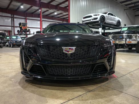 Used 2023 Cadillac CT5 V Blackwing w/ Driver Assist Package image 13