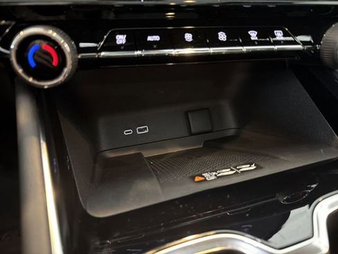 New 2026 Chevrolet Traverse RS image 32