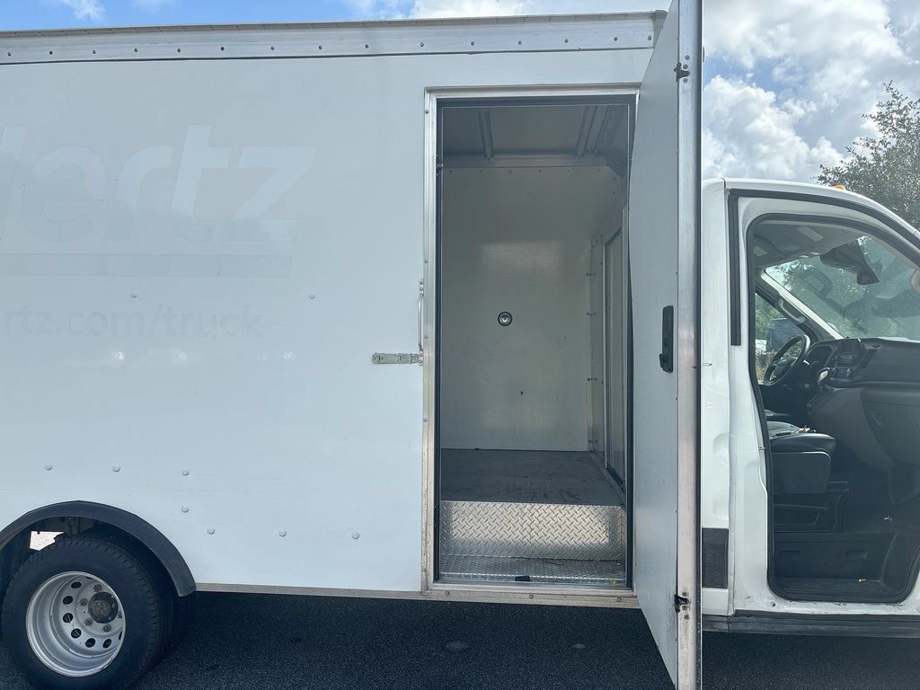 Used 2023 Ford Transit 350 DRW RWD image 11
