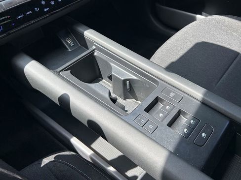 Used 2025 Hyundai Ioniq 6 SE RWD image 14