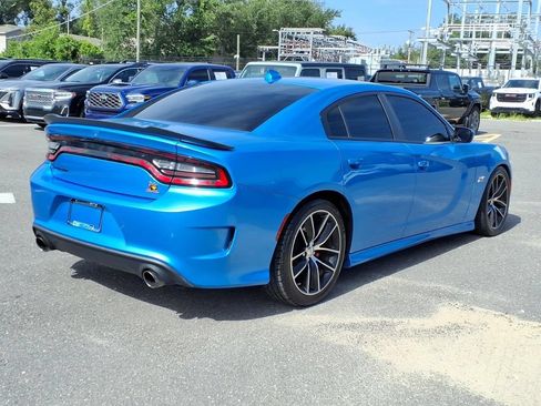 Used 2015 Dodge Charger R/T Scat Pack w/ Technology Group RWD image 7