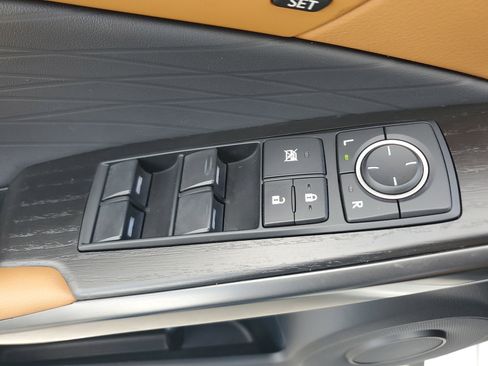 Used 2023 Lexus IS 300 IS 300 image 18