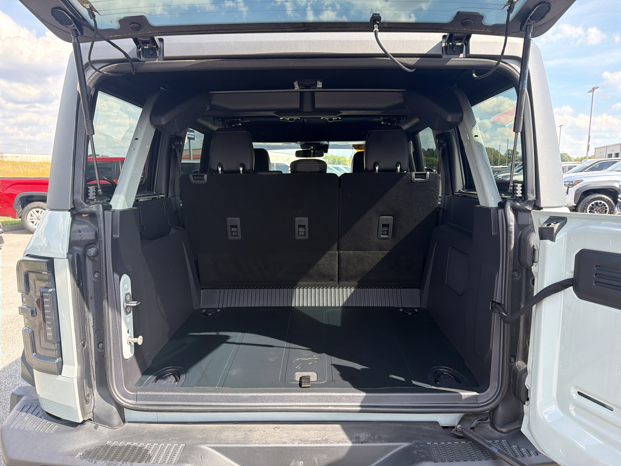 Used 2023 Ford Bronco Badlands AWD/4WD image 30
