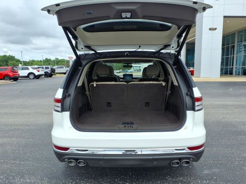 Used 2022 Lincoln Aviator Reserve w/ Equipment Group 201A AWD/4WD image 5