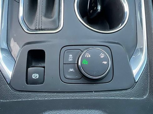 Used 2018 Chevrolet Traverse Premier w/ Redline Edition AWD/4WD image 33