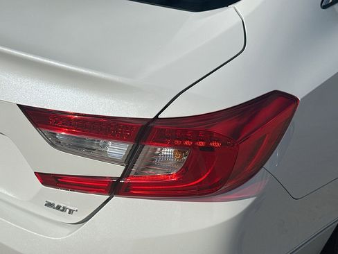 Certified 2020 Honda Accord EX-L image 27