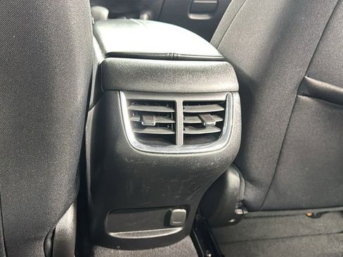 Used 2024 Chevrolet Malibu LT FWD image 32