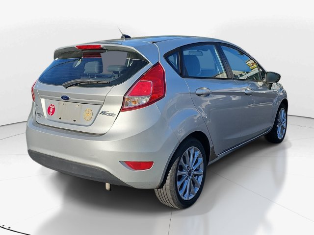 Used 2014 Ford Fiesta SE w/ Equipment Group 201A FWD image 3