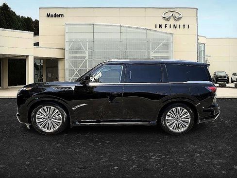 New 2026 INFINITI QX80 Luxe RWD image 14