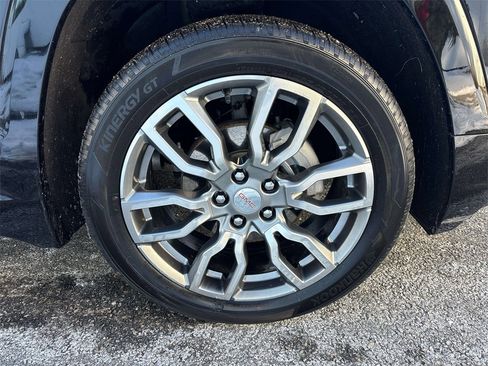 Used 2022 GMC Terrain Denali w/ LPO, Floor Liner Package image 31