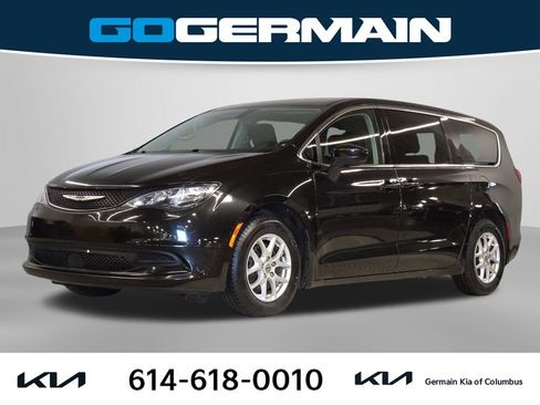 Used 2021 Chrysler Voyager LX FWD image 1