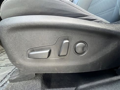 Used 2016 Kia Sorento LX w/ LX Convenience Package image 27