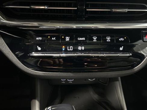 New 2025 Buick Envista Avenir image 28