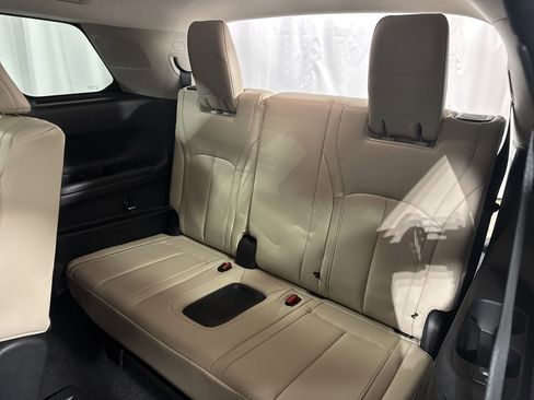 Certified 2025 INFINITI QX60 Sensory image 31