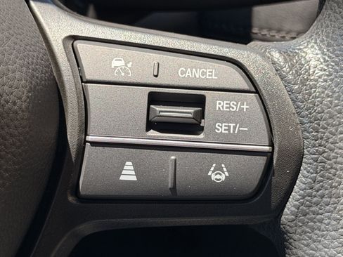 Used 2025 Honda HR-V LX image 25
