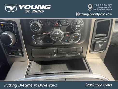 Used 2018 RAM 1500 Classic SLT w/ SLT Plus D←cor Group AWD/4WD image 26