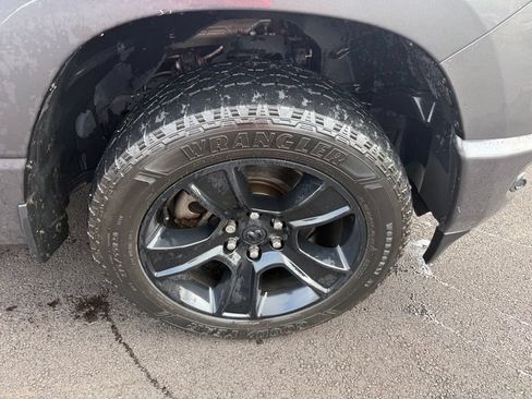 Used 2022 RAM 1500 Big Horn AWD/4WD image 17