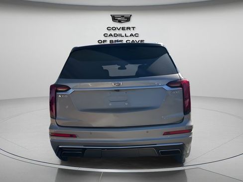 Used 2022 Cadillac XT6 Premium Luxury image 8