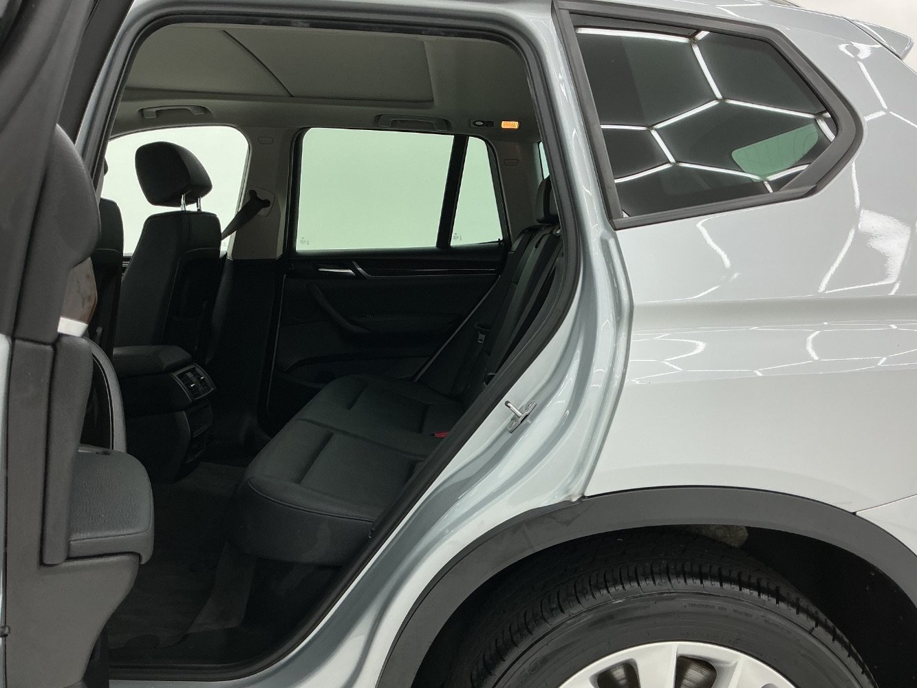 Used 2017 BMW X3 xDrive28i AWD/4WD image 20
