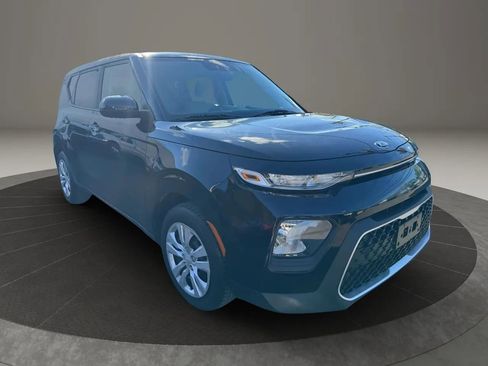 Used 2020 Kia Soul LX FWD image 1