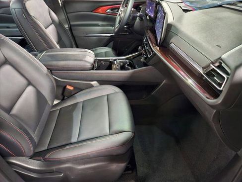 Used 2024 Chevrolet Traverse Z71 AWD/4WD image 20
