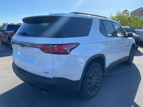 Used 2023 Chevrolet Traverse RS image 6