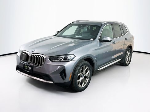 Used 2024 BMW X3 sDrive30i image 3