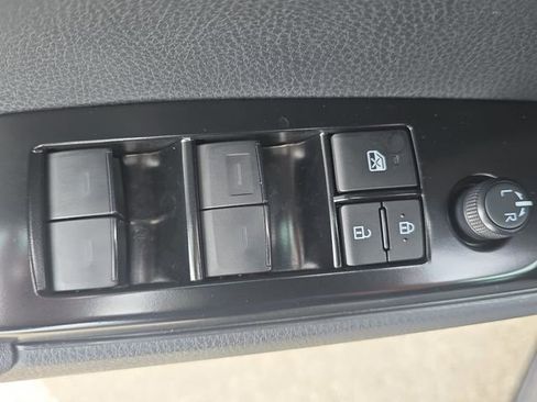 Certified 2025 Toyota Camry SE image 27