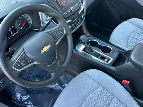 Used 2024 Chevrolet Equinox LS image 11