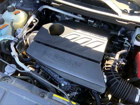 Used 2024 Nissan Rogue SV image 35