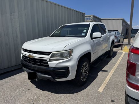 Used 2021 Chevrolet Colorado W/T w/ Custom Special Edition RWD image 2