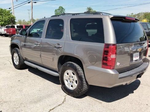 Used 2014 Chevrolet Tahoe LT w/ Luxury Package image 3